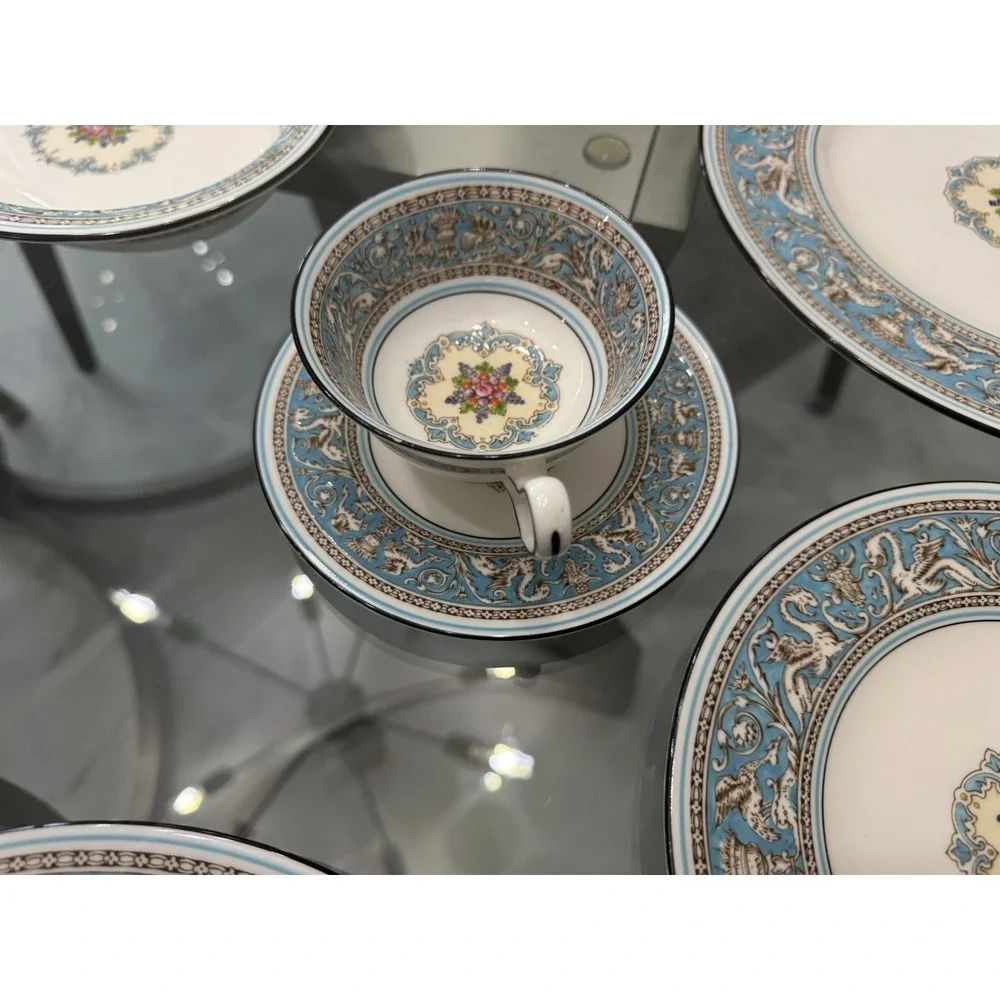 Wedgwood Florentine Turquoise Dinnerware 5 pcs Set - Dragon & Phoenix Motif